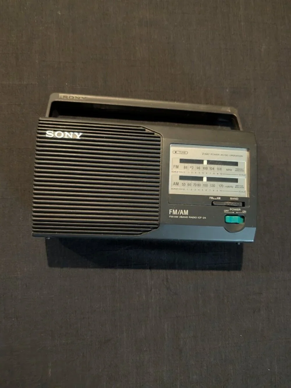 Vintage Sony FM/AM 2 Band Receiver Radio Model ICF-24 TESTED Includes power cord
